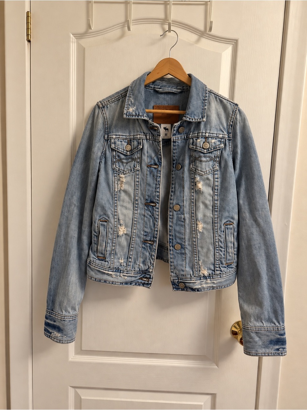 Vintage Y2K Abercrombie & Fitch Distressed Denim Jacket Size M